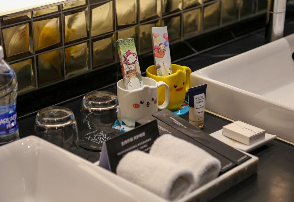 夢幻公主家庭親子套房（大床+子母床）