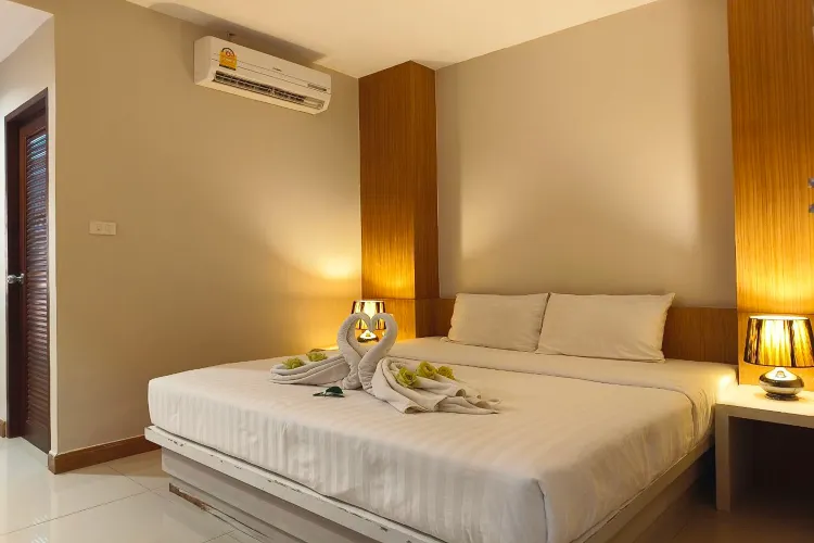 Standard Double King Room