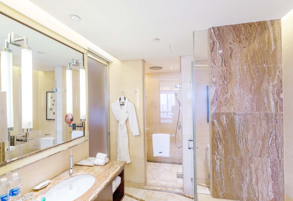 精选景观大床房·坐看金陵繁华城景