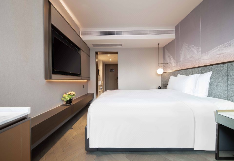 IMPERIAL TRADERS ELONG HOTELDelight Classic Double Bed Room (Wireless Charging + Smart Guest Control + Electric Curtains)