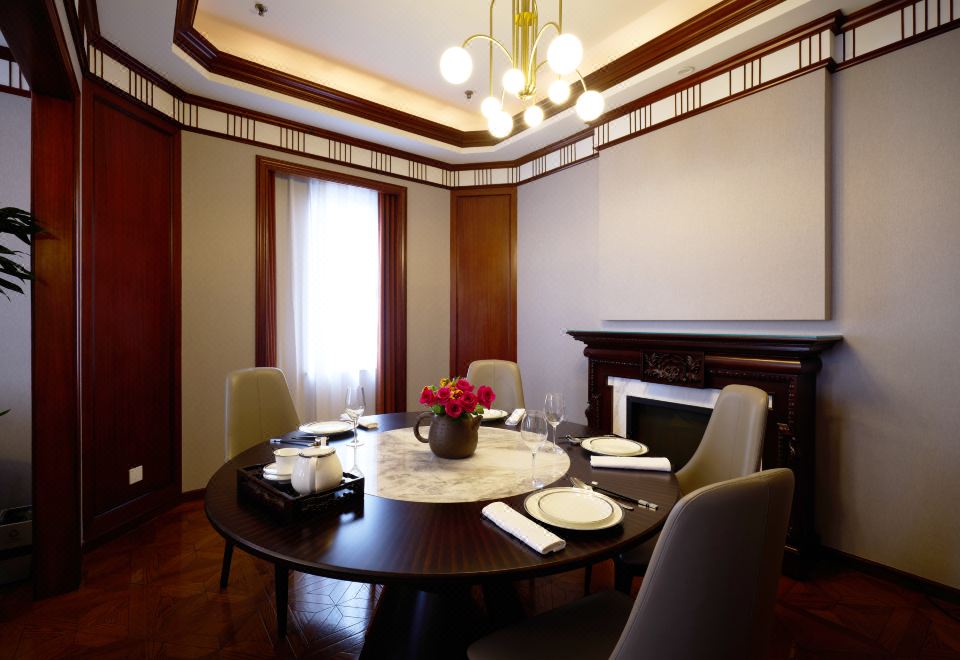 Jin Jiang Park Hotel ShanghaiPremier Suite