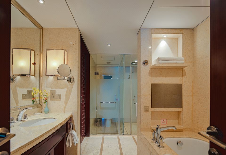 GRAND NEW CENTURY RESORT Siming Lake YuyaoDeluxe 3-bed Room