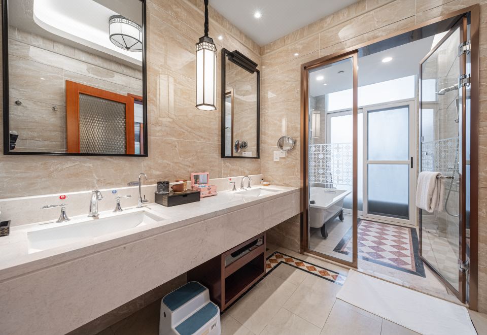 深度睡眠湖景親子房丨智能U眠床墊丨獨立泡池