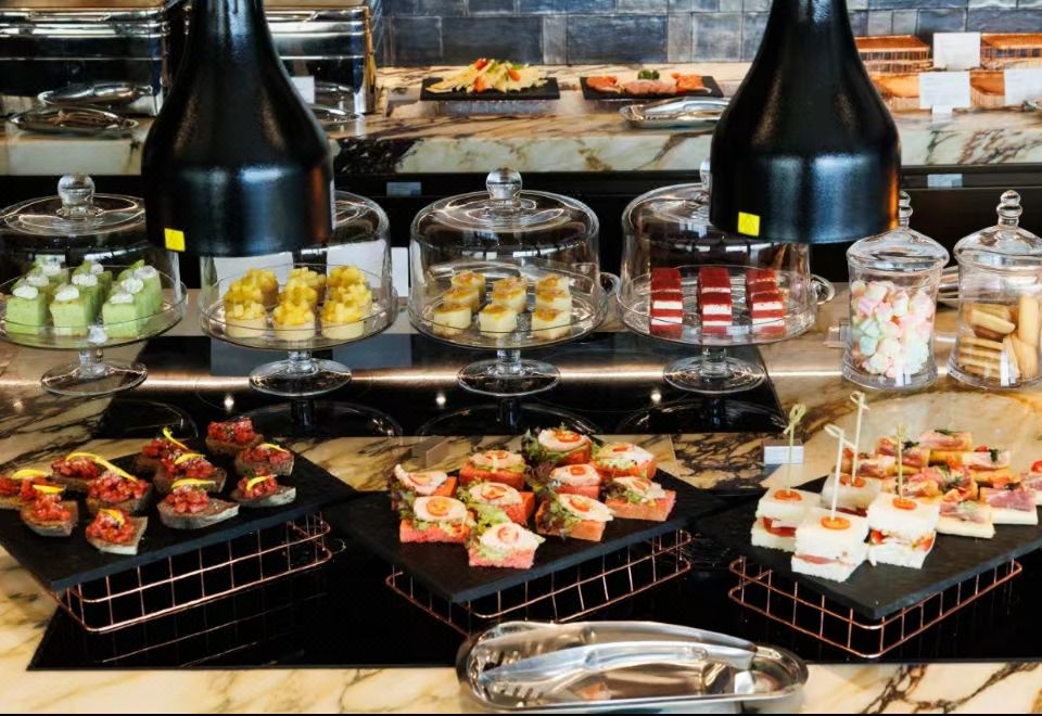 尊享行政海景套房|陽臺【270°海景】