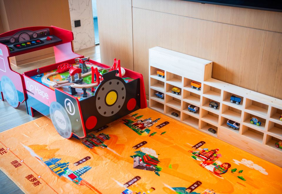 Hyatt Regency HengqinSilk Road Family Room (Twin Beds)