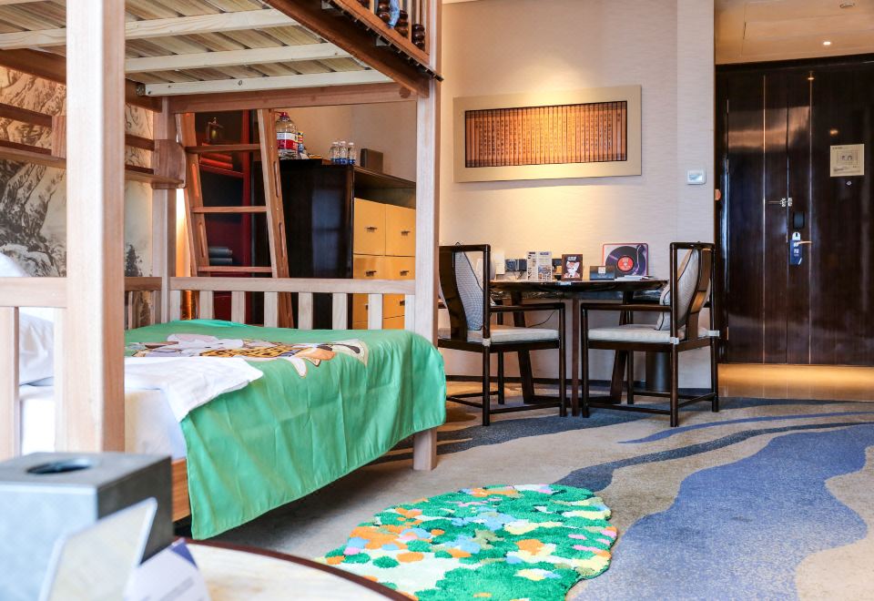 神探邁克狐探秘?親子套房（劇本游戲+小童上下雙層床）