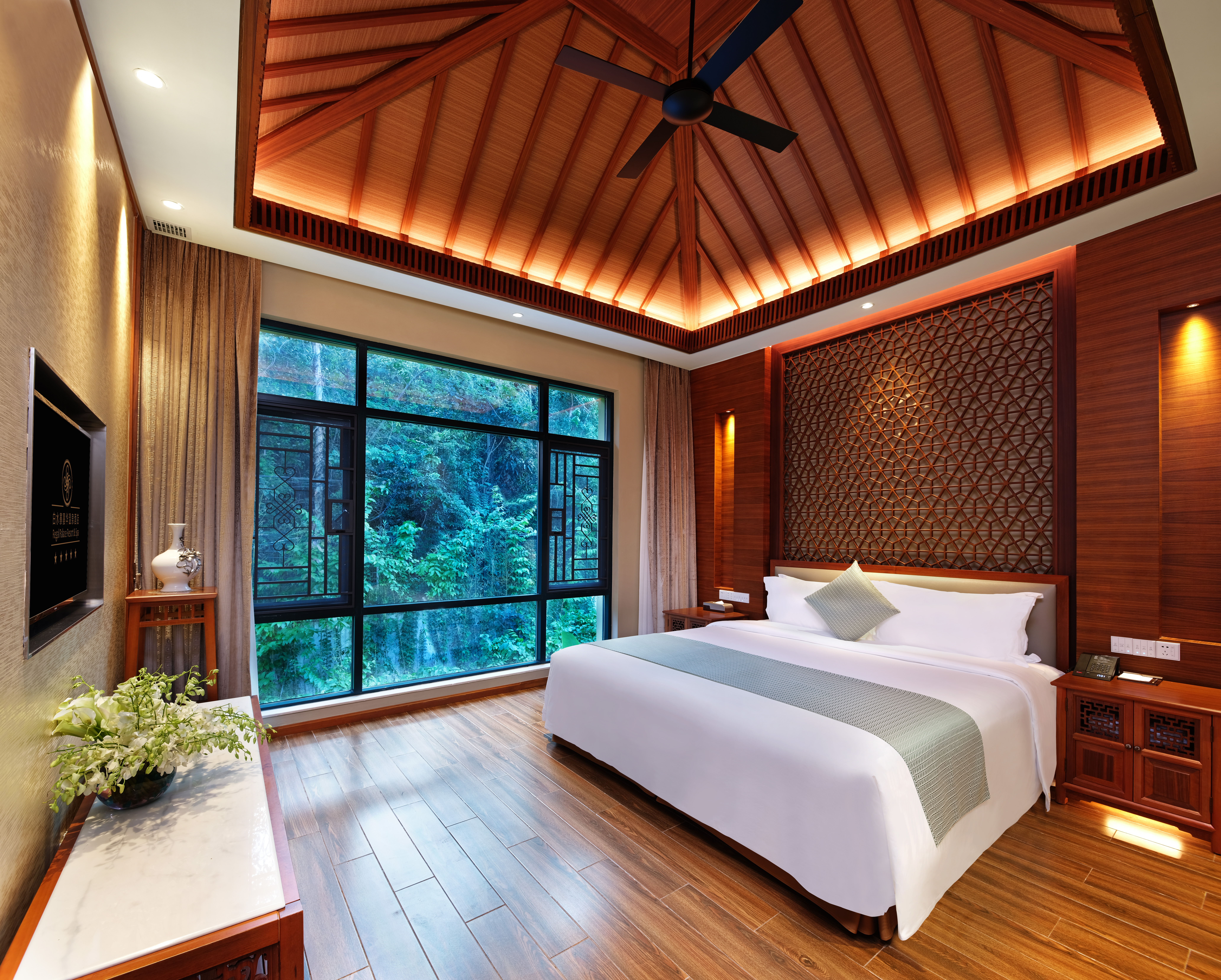 伴山别墅八房V8-私家泡池-麻将房-实木会客台-3个客厅