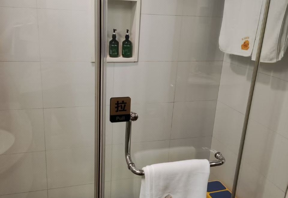 小黃鴨親子主題房