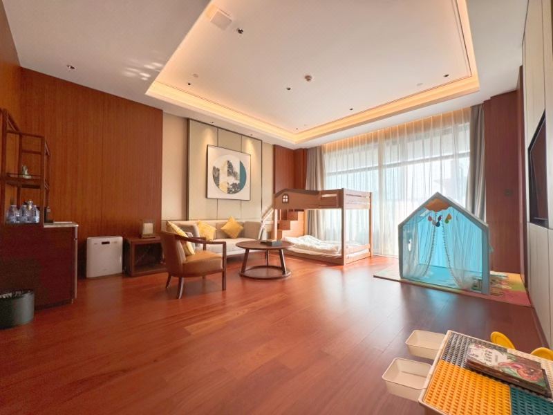 家庭套房A（二居室大空間+超大露台+全屋新風）