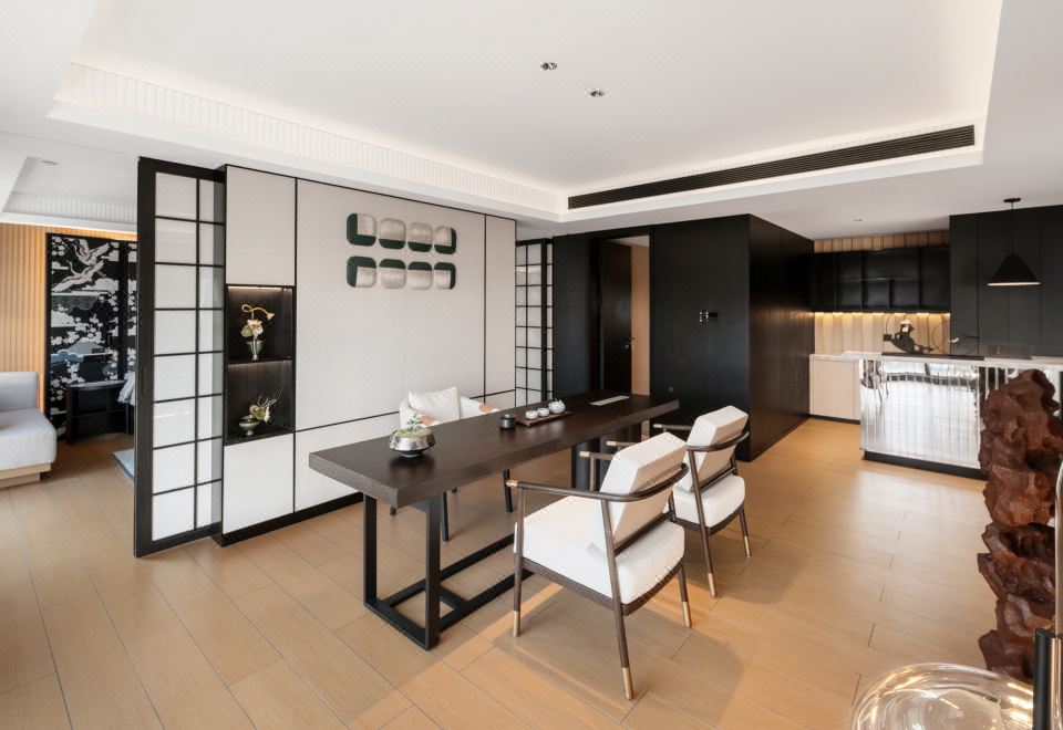 Ginco Hotel UrumqiDeluxe Presidential Suite