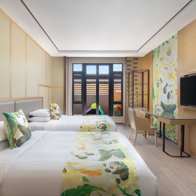 萌萌熊貓露台尊貴雙床房 上海國際旅遊度假區萬怡酒店優惠