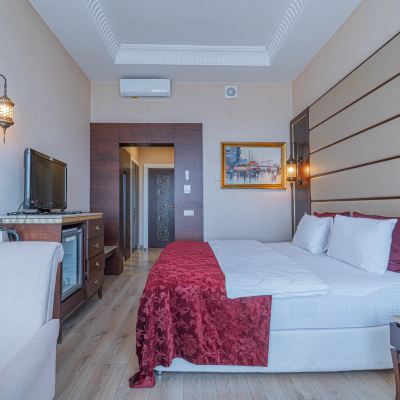 Standard Room Kronos Hotel Promo Code