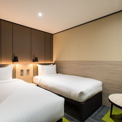 Double Plus (Twin Bed) Aerotel London Heathrow Promo Code