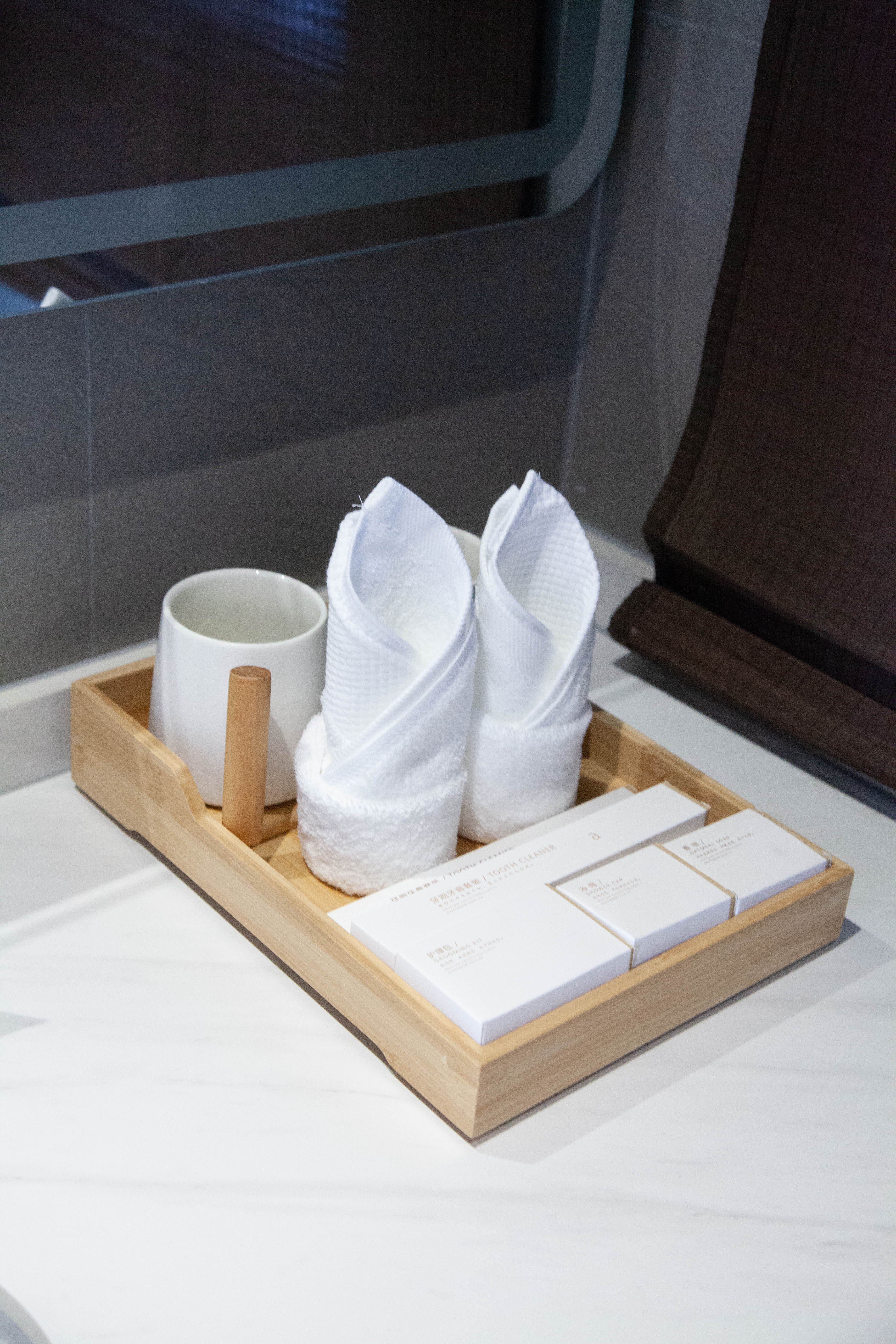 半溪·大床房（全屋暖气+豪华浴缸+戴森吹风机）