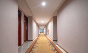 Shanshui Trends Hotel (Zhaoqing Paifang Park)