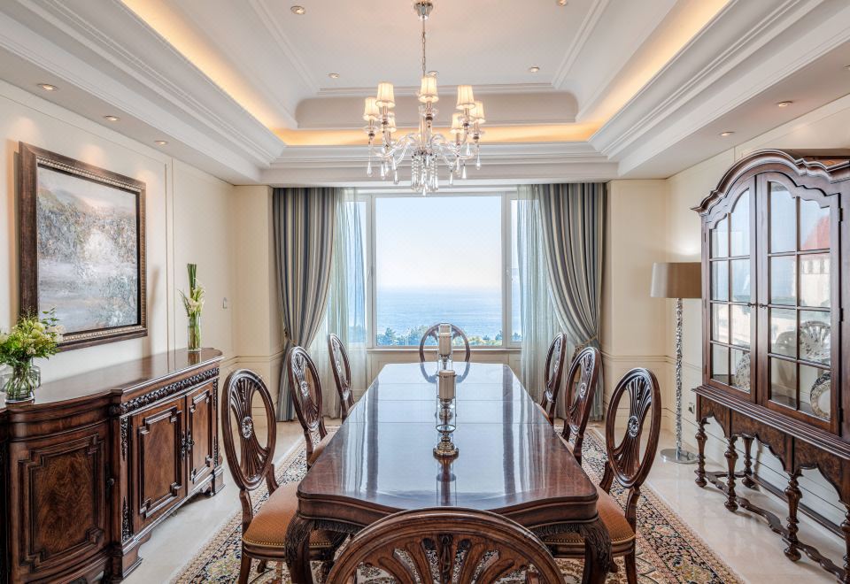 SeaView Garden Hotel QingdaoPresidential Suite