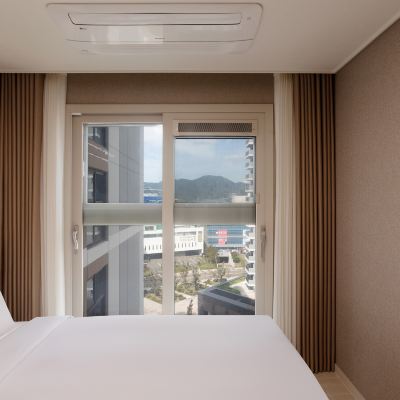 部分海景露台套房（三房） 阿克羅奧西利亞公寓飯店優惠