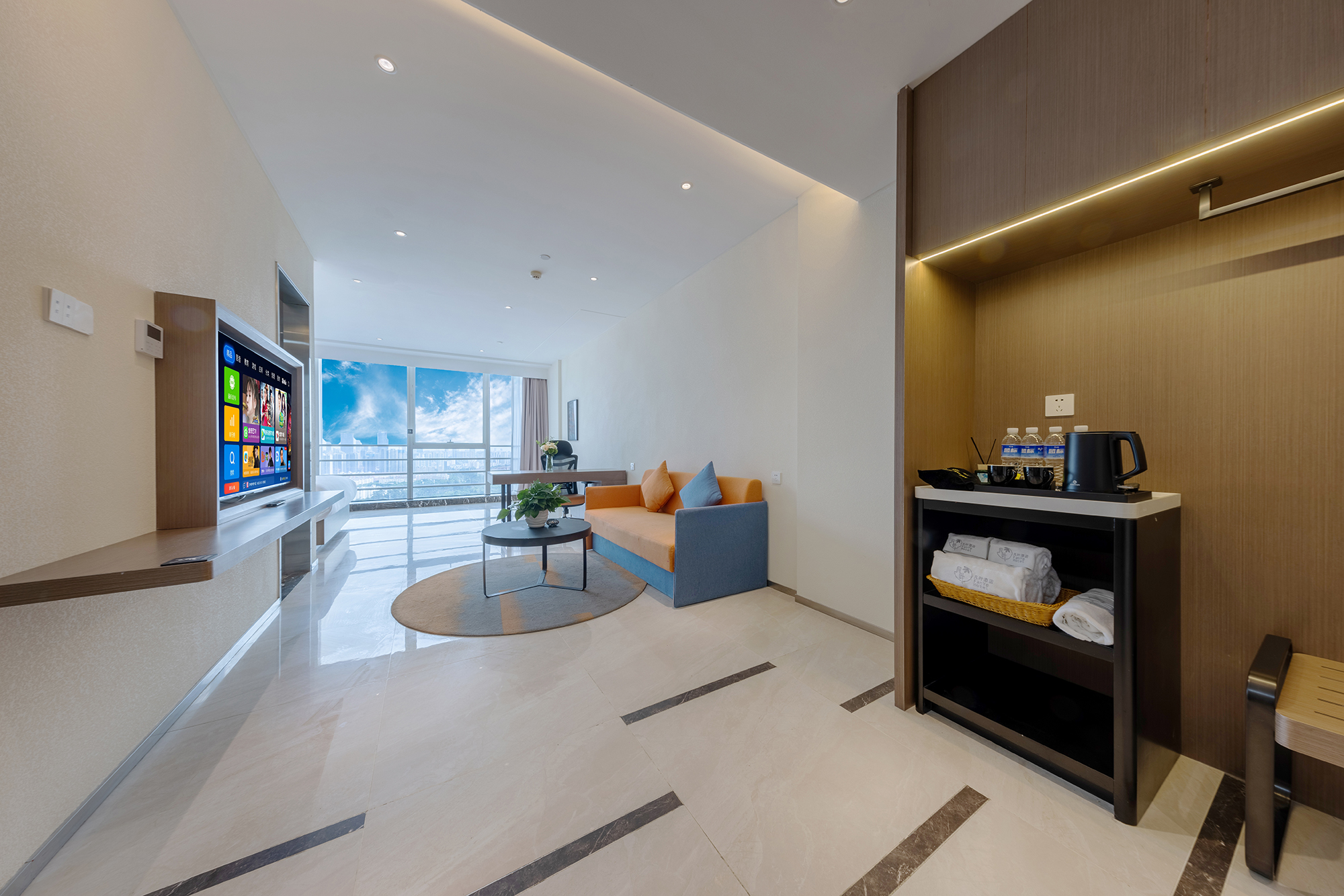 观云·杠上开花麻将大床套房[城市天际+棋牌茶台+静逸舒适]