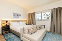 Crowne Plaza CAPARICA LISBON by IHG Hotel di 
