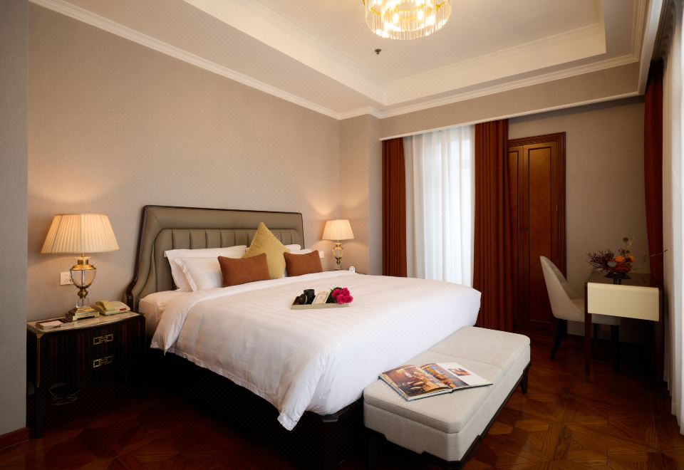 Jin Jiang Park Hotel ShanghaiPremier Suite