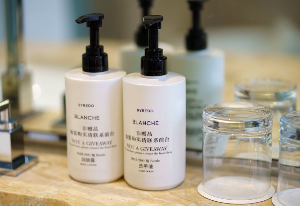 InterContinental Nanjing1 King Bed Classic Lake View