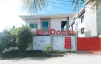 RedDoorz Hostel @ St Paul Village Lapulapu