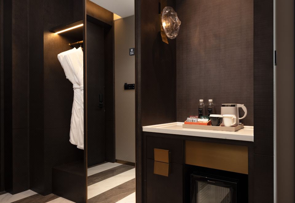 Smart 2-bed Room