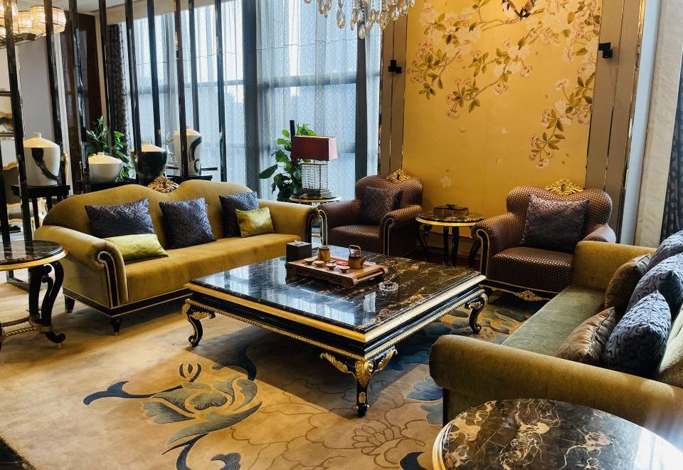 大使套房（独立会客厅+吧枱+超大衣帽间+书房）