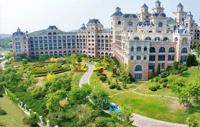 Hilton Dalian Golden Pebble Beach Resort Отели в г. 