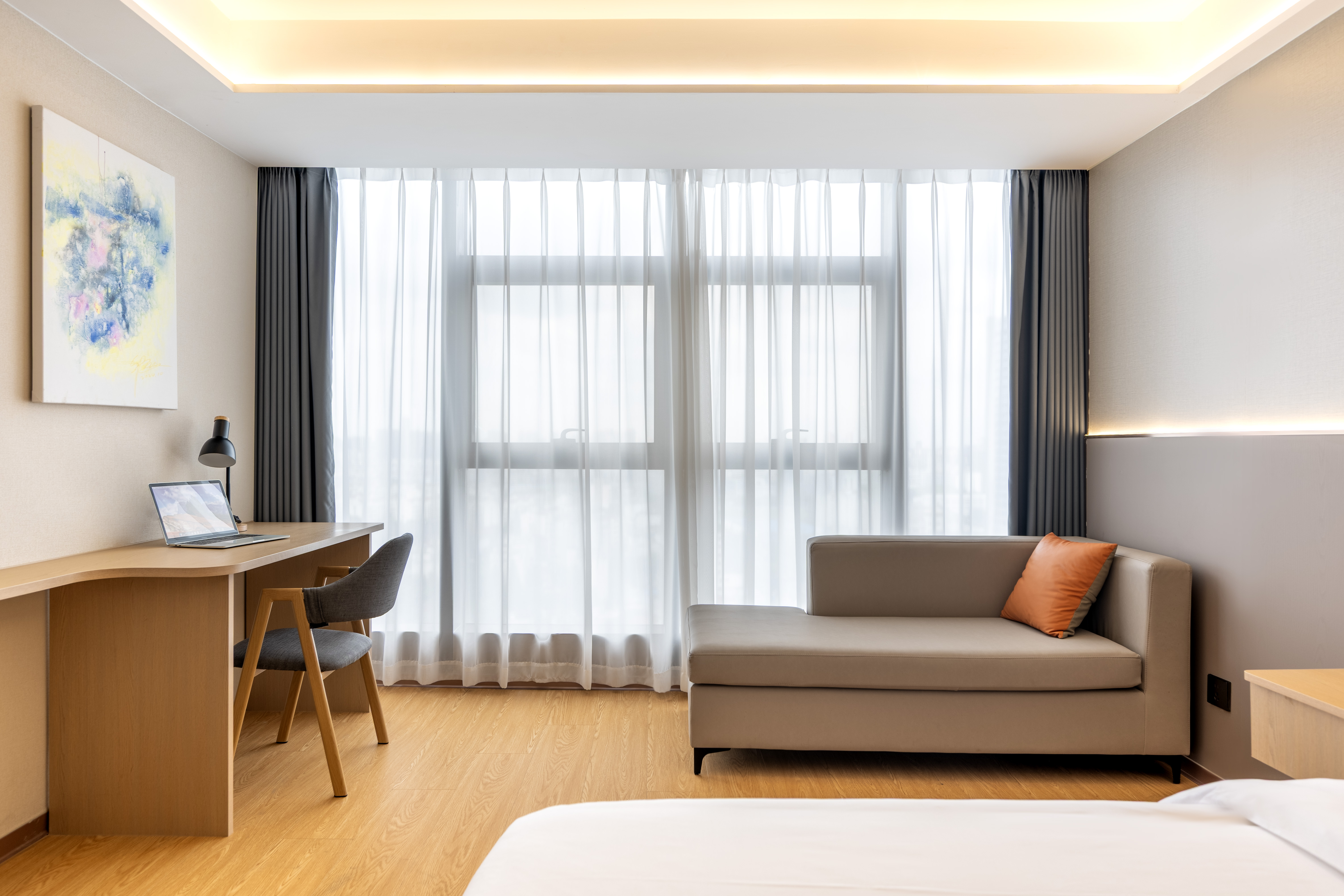 臻選大床房A（智能客控+全景高層落地窗+小冰箱）