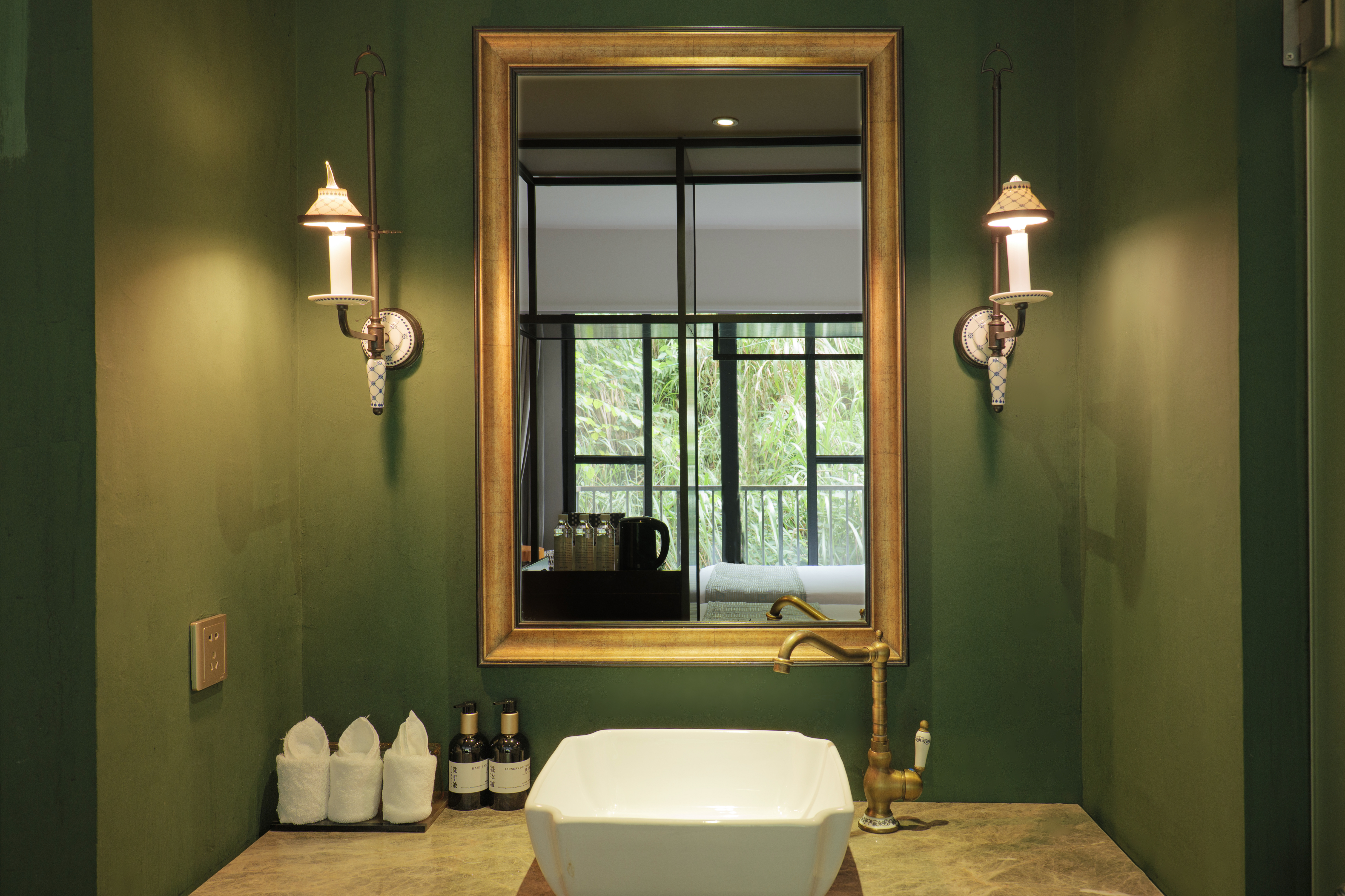 「倚山·悠然双床房」