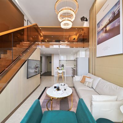 臻享影音複式大床房（100寸屏幕+望江景+烘洗一體機） 麗途國際公寓（廣州珠江新城店）優惠