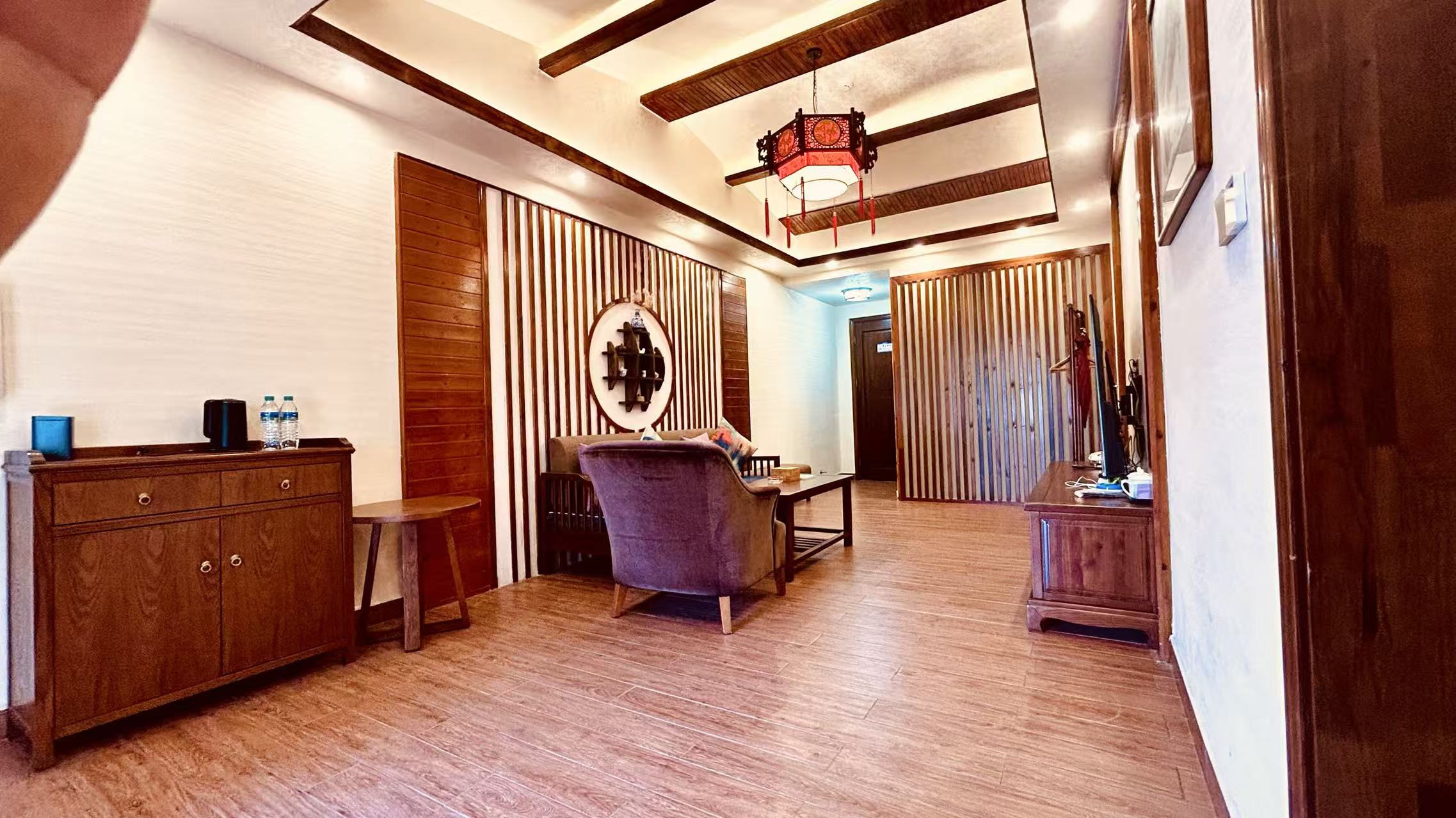 私家双庭院情侣套房（大圆床）