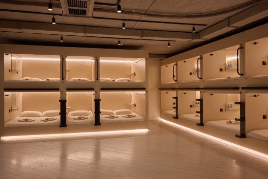 Deep Hotel