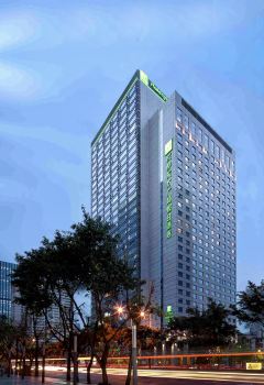 ฮอลิเดย์ อินน์ เฉิงตู โอเรียนทัล พลาซ่า บาย IHG