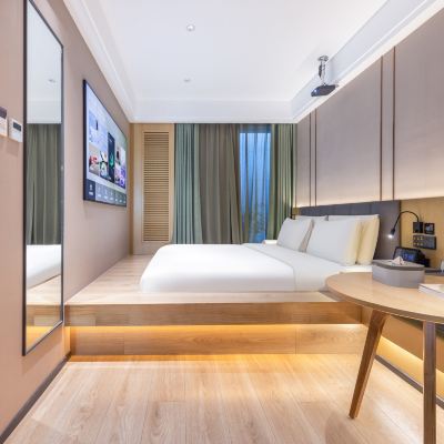 雅緻影音大床房（電動馬桶+電動窗簾+智能小度+空氣凈化器+智能投屏） 北京南站馬家堡地鐵站亞朵X飯店優惠