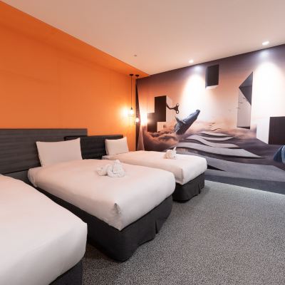 高級三人床房-無窗 凝萃文旅台中車站店優惠