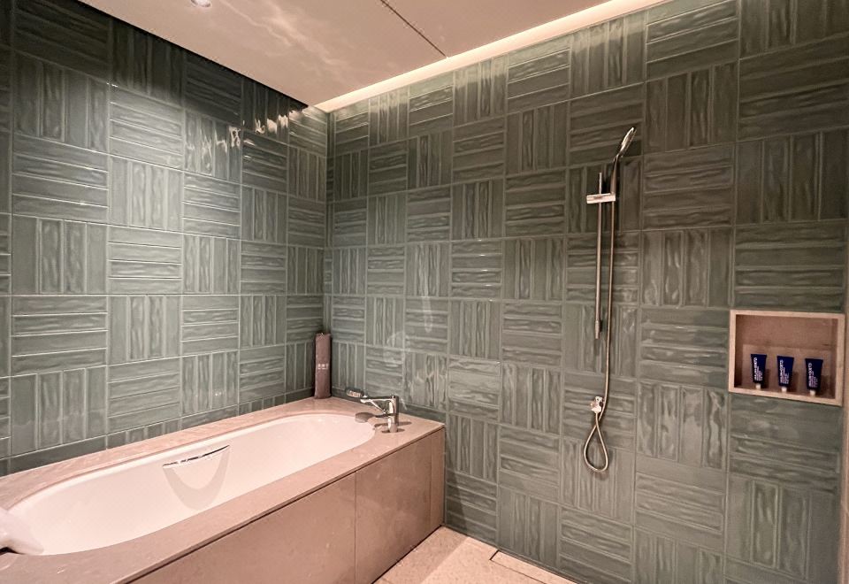 豪华套房（私享戴森吹风机+Coffee机+Minibar）