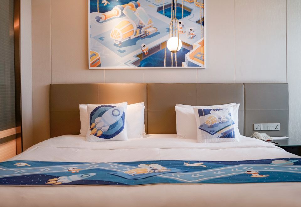 宇宙飞船亲子房