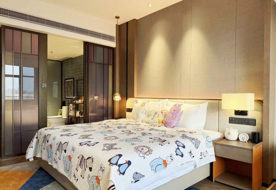 亲子大床房| 带梳化床