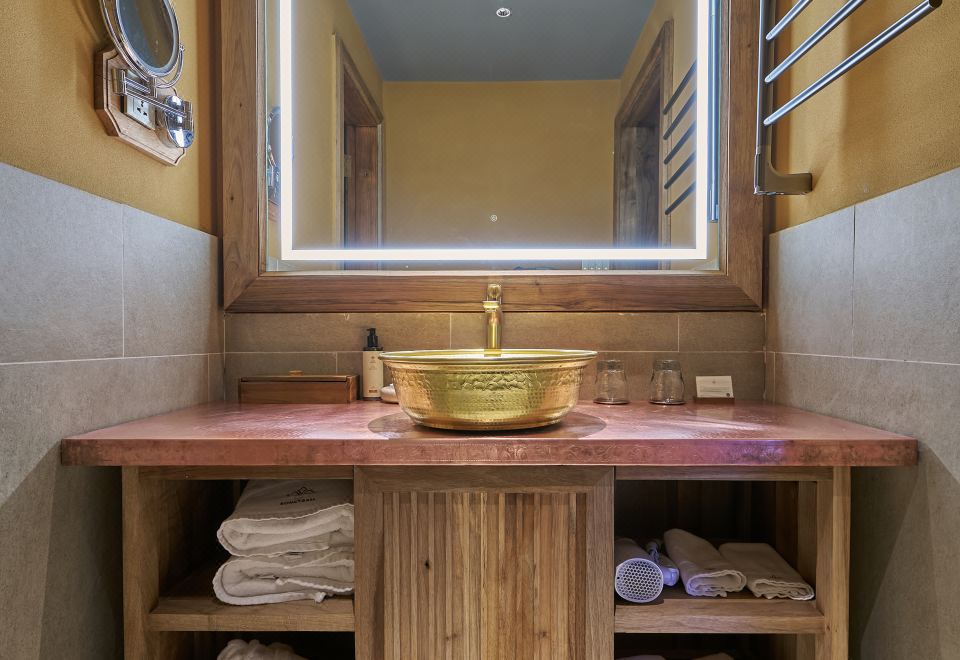 尊享豪華雙床房