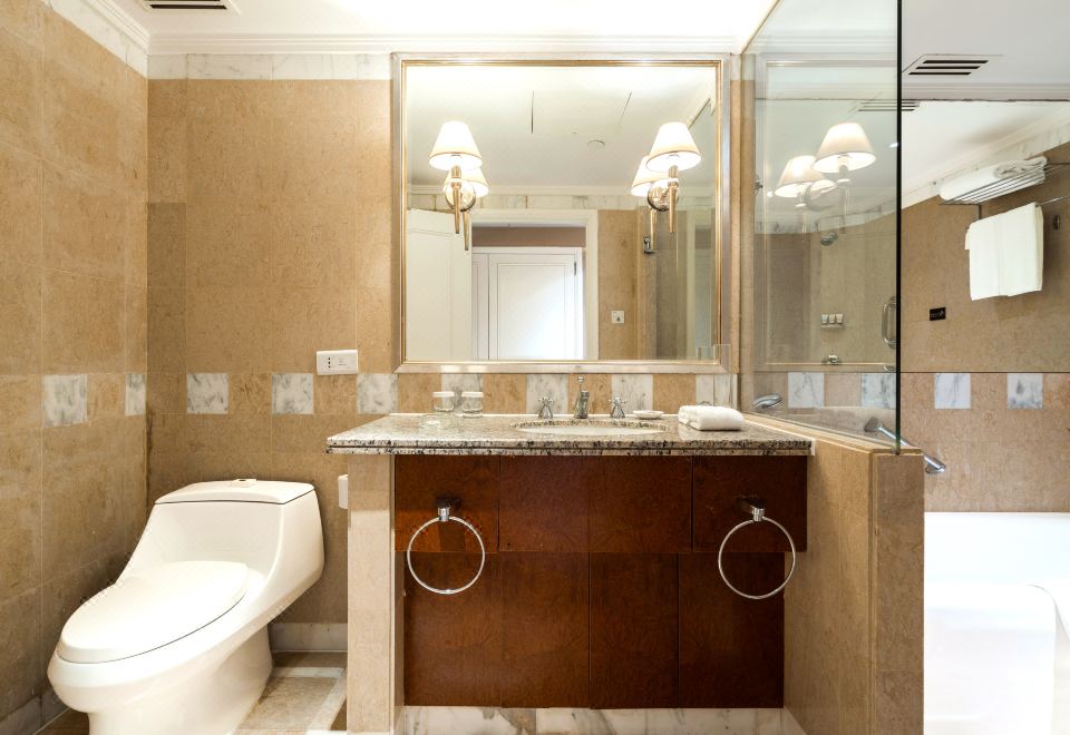 行政城景雙床房「小米電視+高空城景+Minibar」