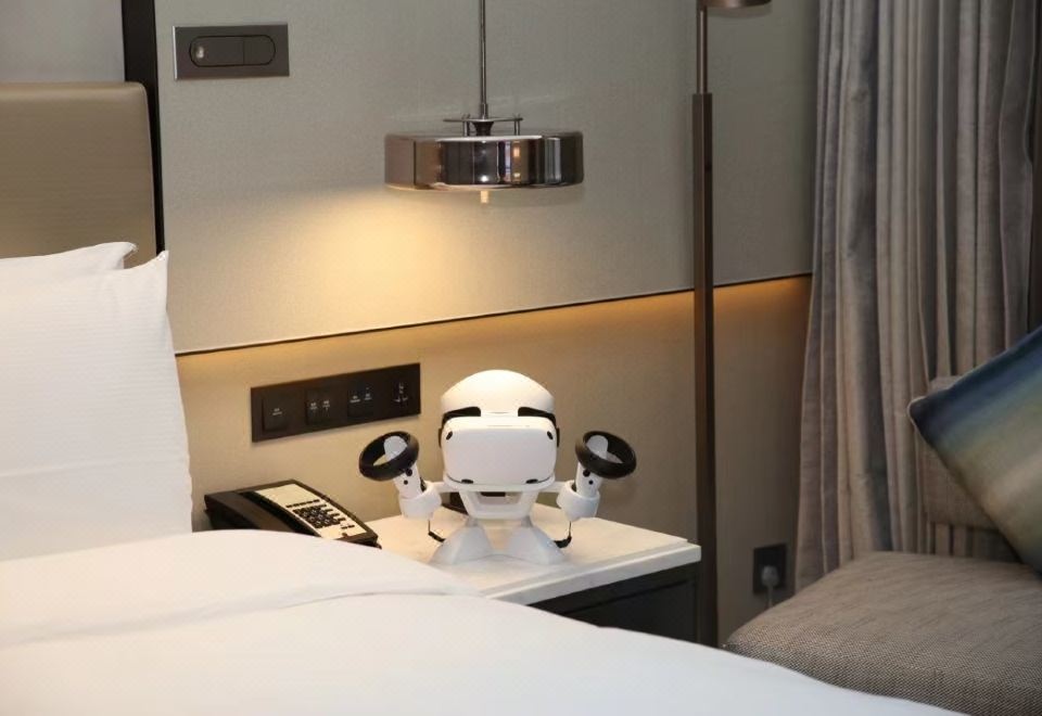 高级VR开元大床房