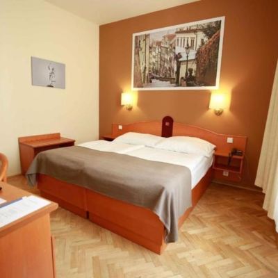 經濟型雙人或雙床房 默克酒店優惠