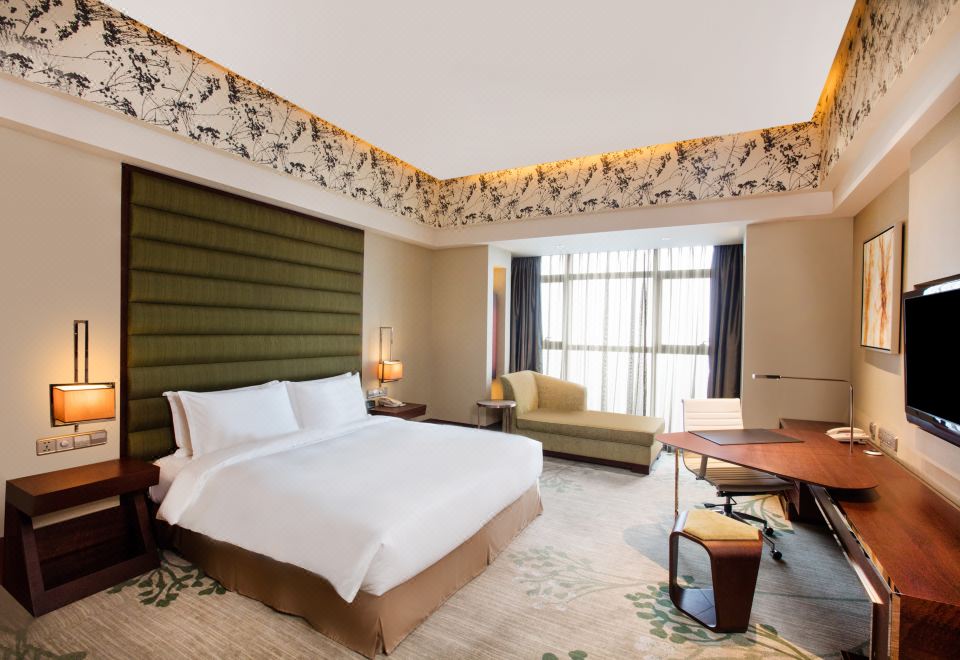 Crowne Plaza HefeiDeluxe Standard Room