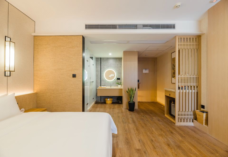 隐悦·园景大床房（独立办公桌+古韵茶具+足浴木盆）