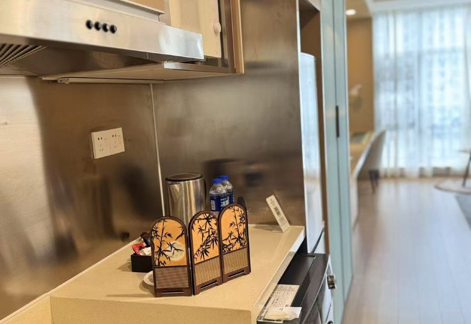 Somerset Haizhu Centre GuangzhouHanfu New Chinese Style Theme Executive Big Bed Room (Washing Machine+Kitchen)