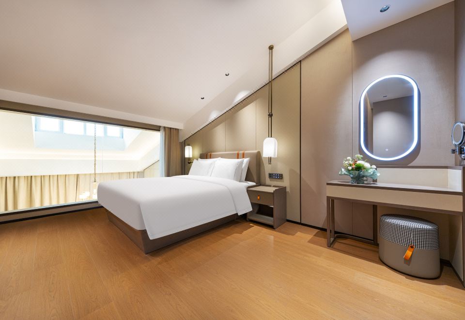 Loft双卧家庭房（智能客控+Coffee机+加湿器+MIni吧）