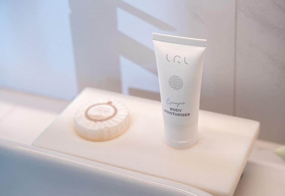 Grande Centre Point Prestige BangkokPrestige Signature Triple