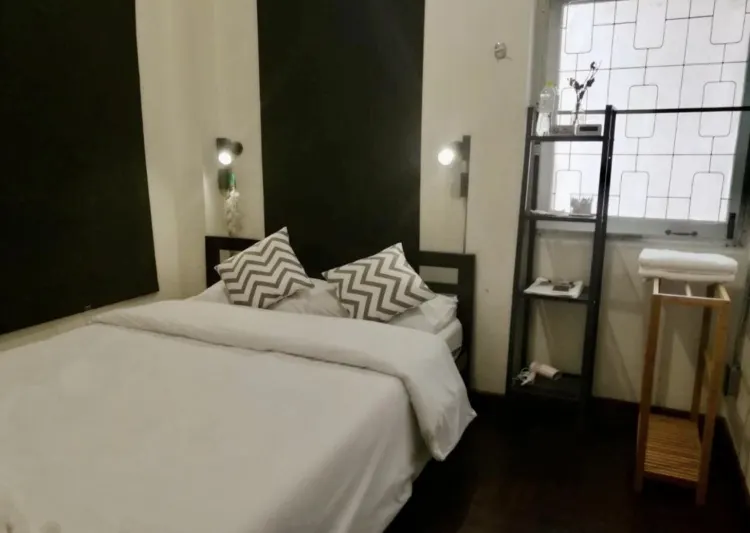 ห้องโคซี่เตียงควีนไซส์ ห้องน้ำรวม